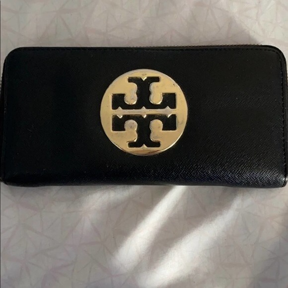 Tory Burch Handbags - Reserved ***Tory Burch Women’s Black Charlie Zip Around Wallet preowned